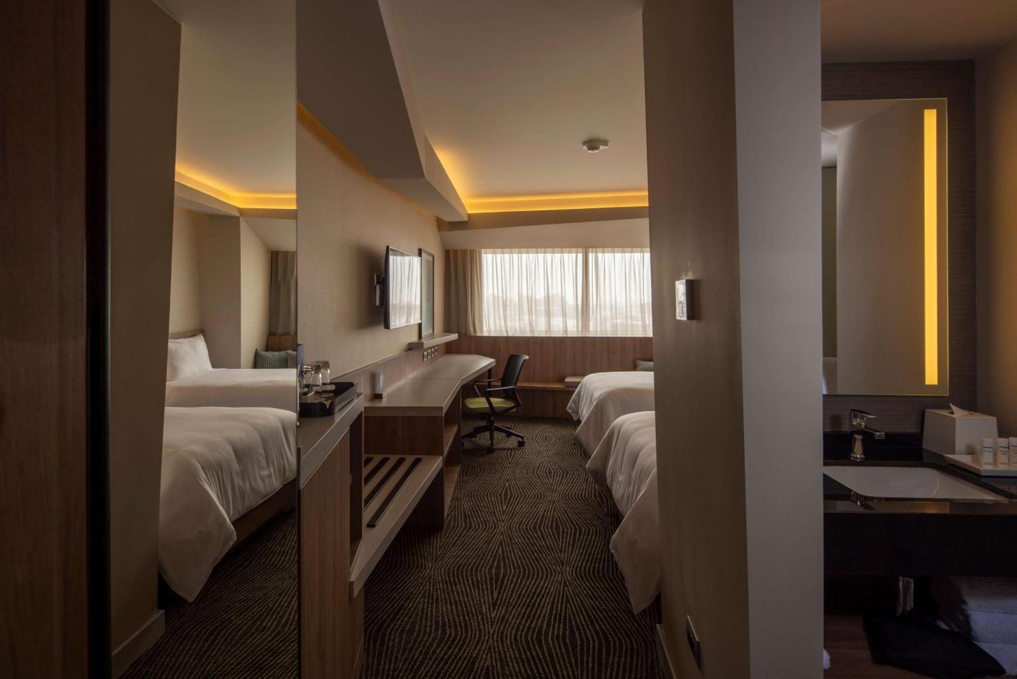 Hilton Garden Inn Lima Miraflores Exterior photo