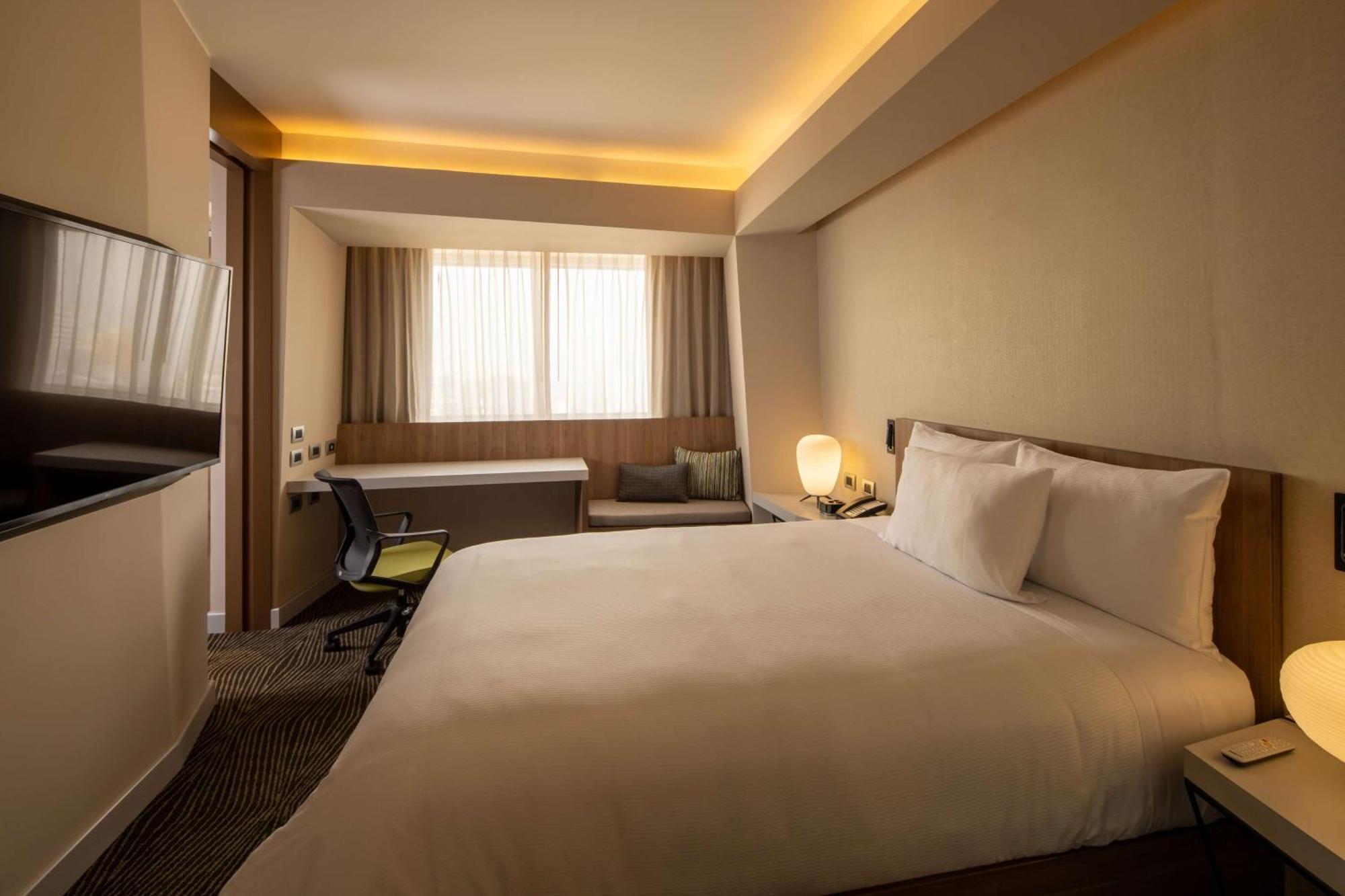 Hilton Garden Inn Lima Miraflores Exterior photo