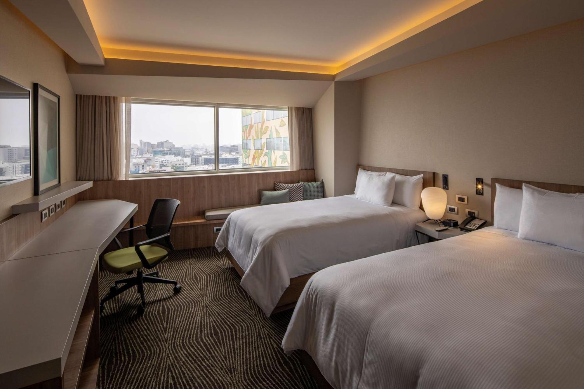 Hilton Garden Inn Lima Miraflores Exterior photo