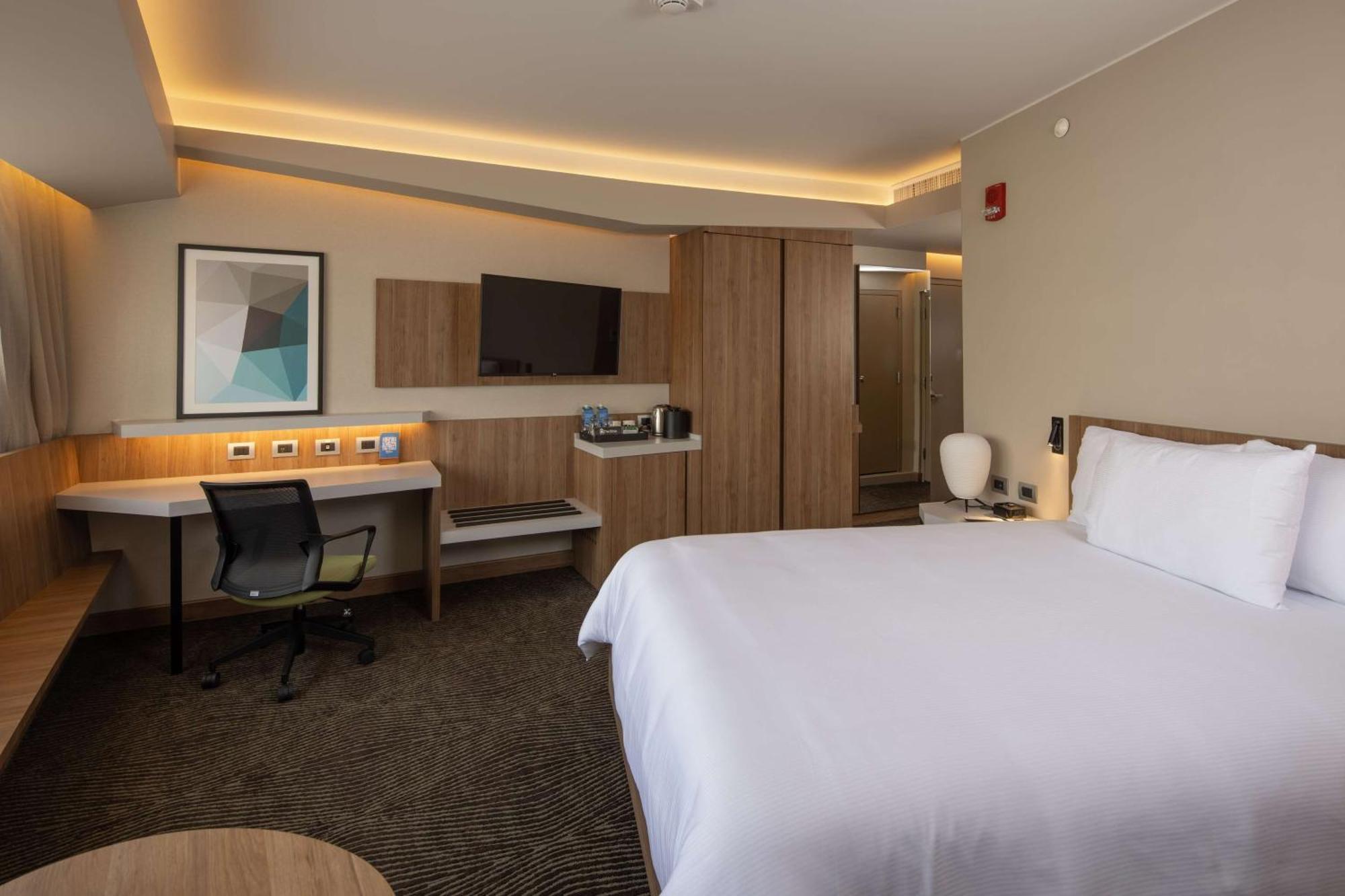 Hilton Garden Inn Lima Miraflores Exterior photo