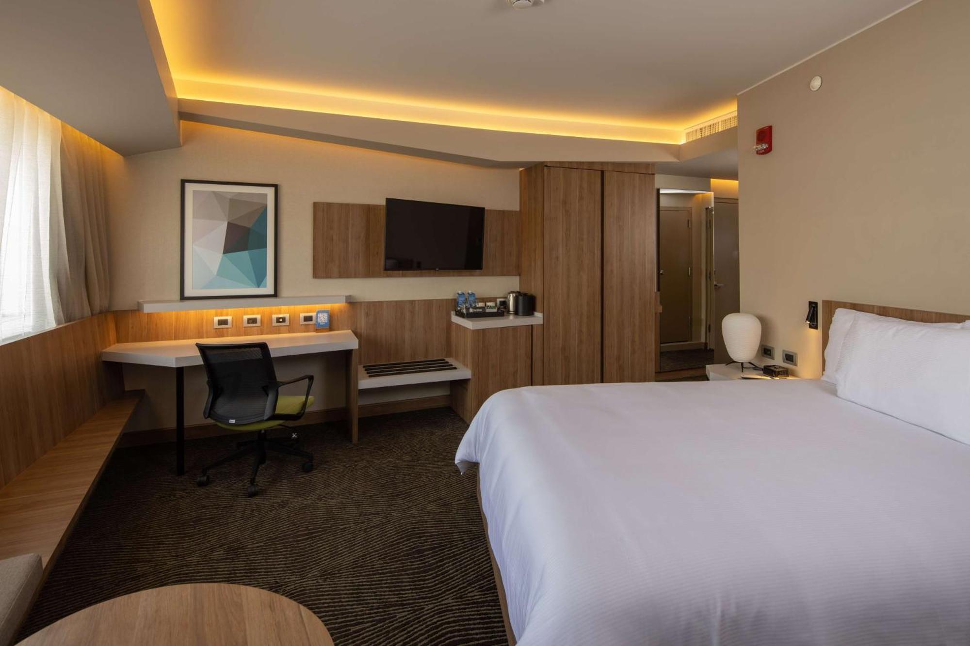 Hilton Garden Inn Lima Miraflores Exterior photo